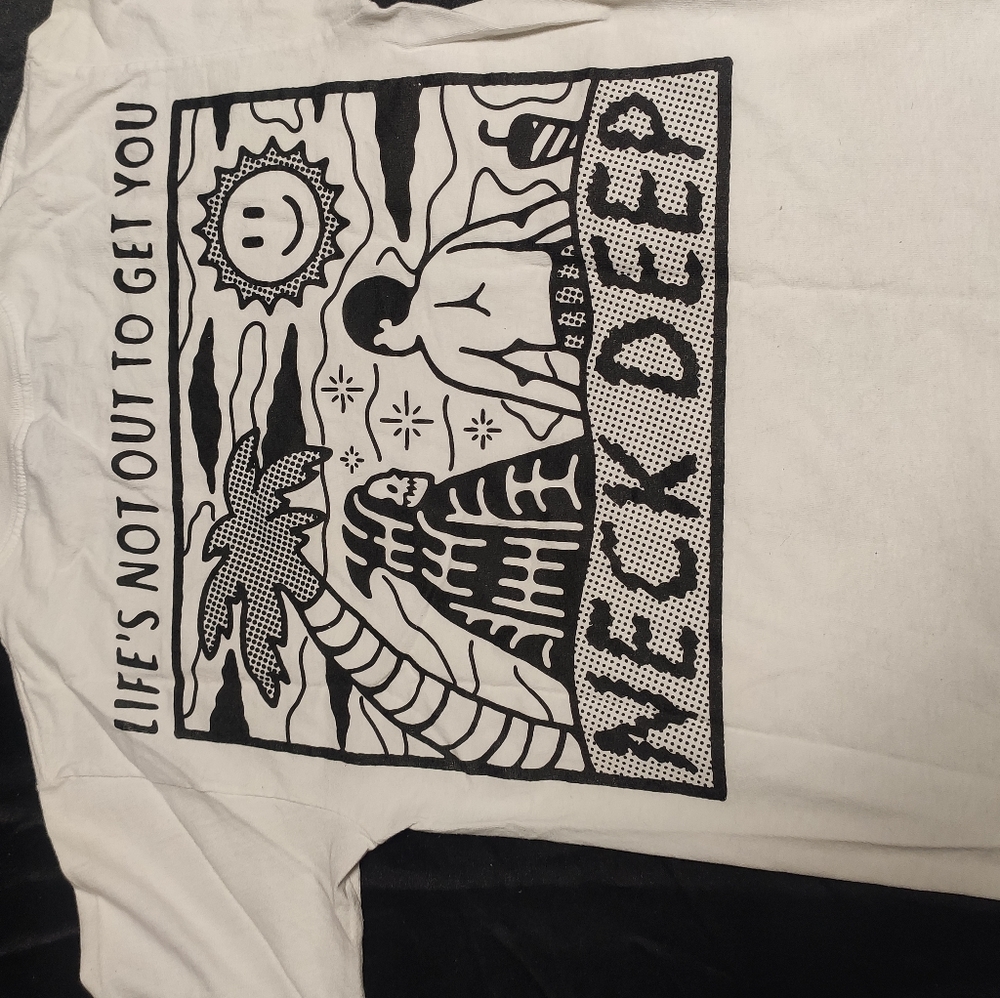 NECK DEEP Life's Not Out To Get You Tee